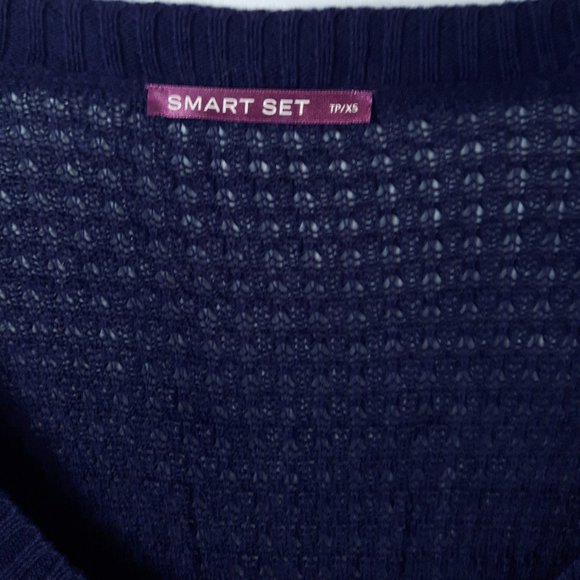 Belted Short Sleeve Top - Picture 4 of 4